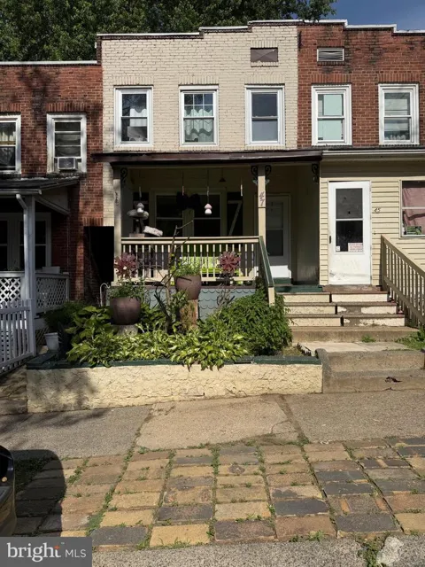 47 DENHAM AVENUE