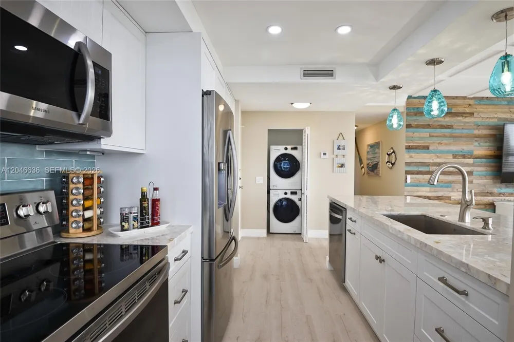 3505 S Ocean Dr #1505 Hollywood, FL 33019