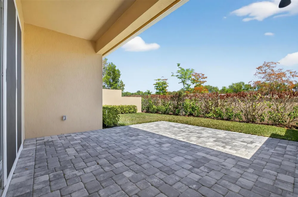 1805 Bridgepointe Circle #2 Vero Beach, FL 32967