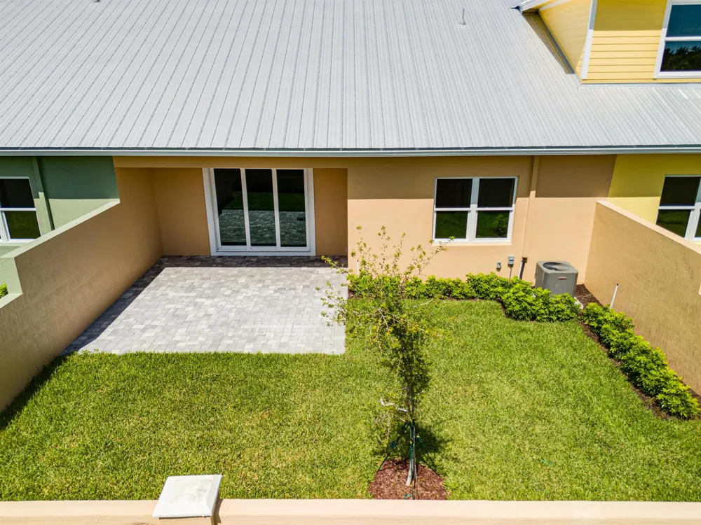 1805 Bridgepointe Circle #2 Vero Beach, FL 32967