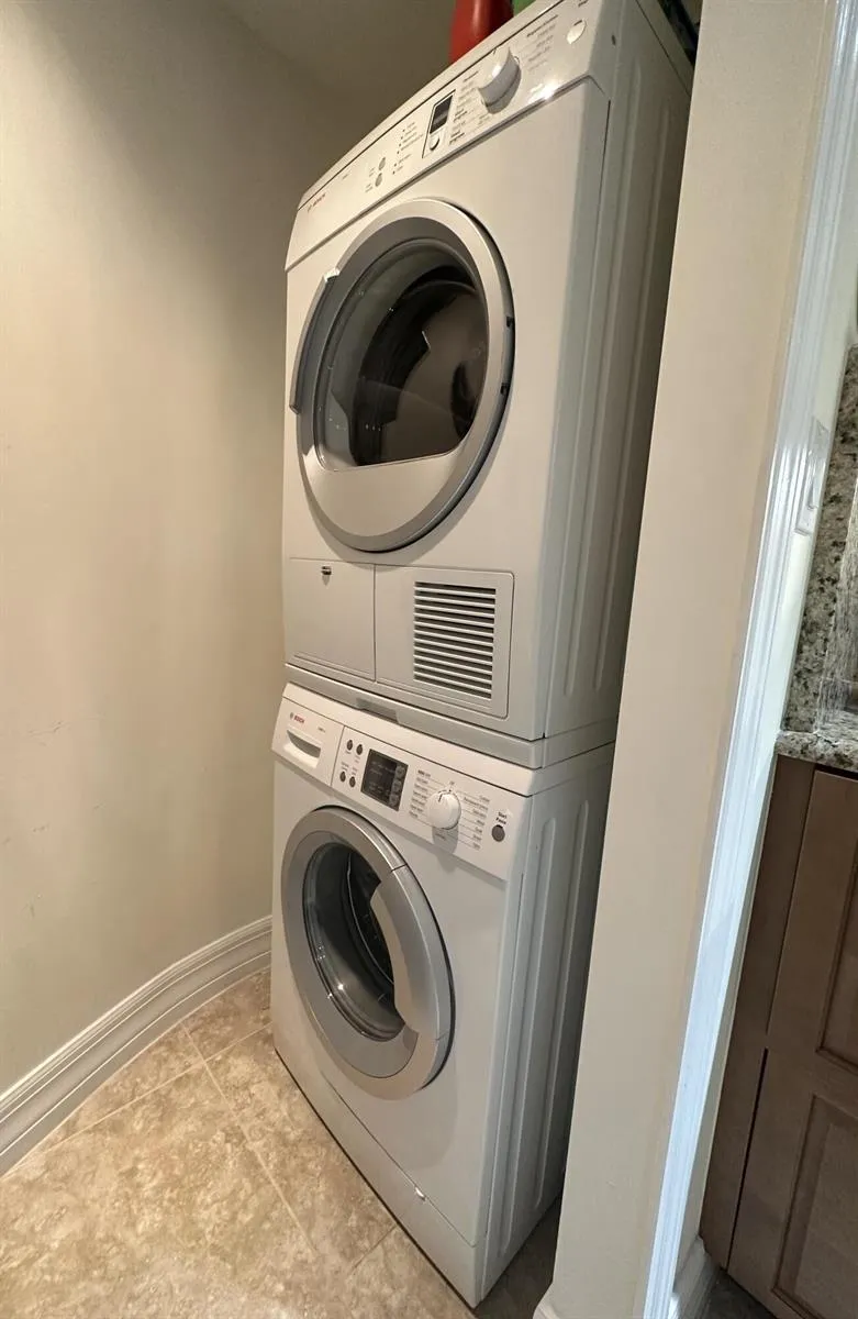 3000 Ocean Drive #20-b Singer Island, FL 33404