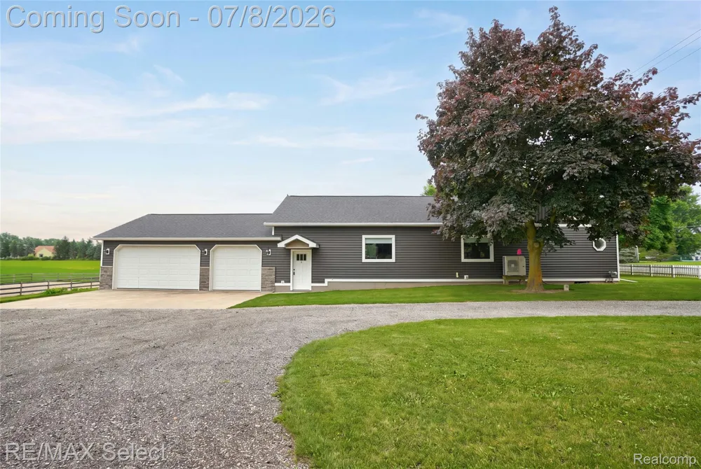 11025 Davison Road Davison Township, MI 48423