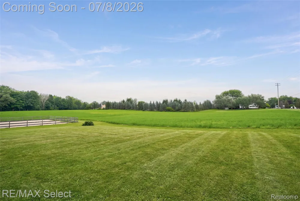 11025 Davison Road Davison Township, MI 48423