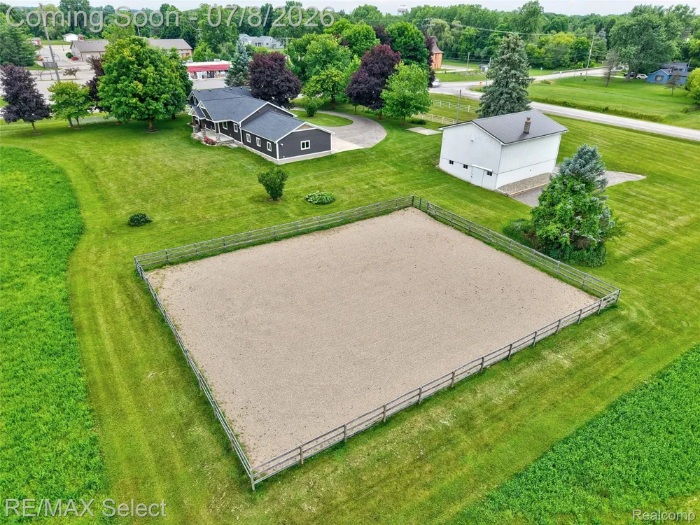 11025 Davison Road Davison Township, MI 48423