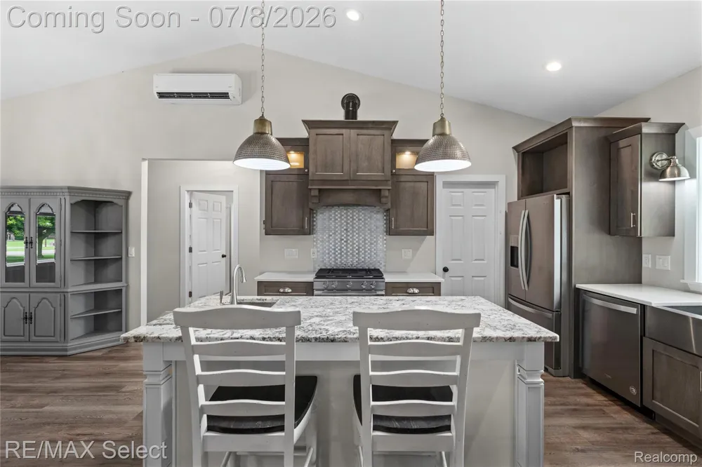 11025 Davison Road Davison Township, MI 48423