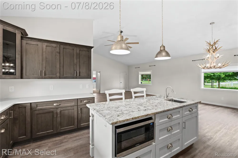 11025 Davison Road Davison Township, MI 48423