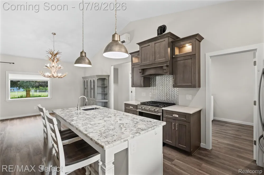 11025 Davison Road Davison Township, MI 48423