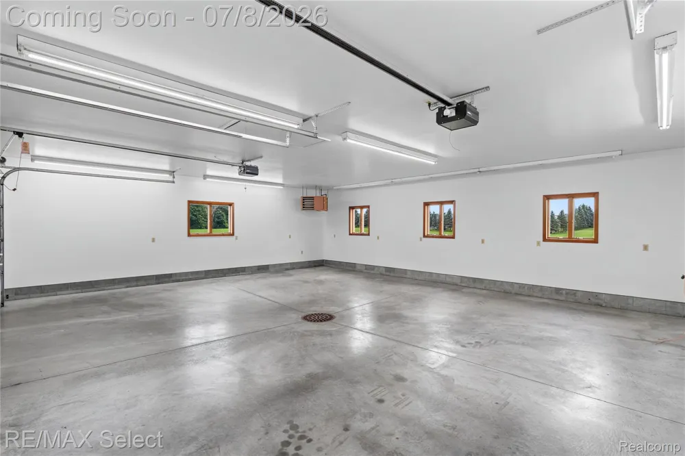 11025 Davison Road Davison Township, MI 48423
