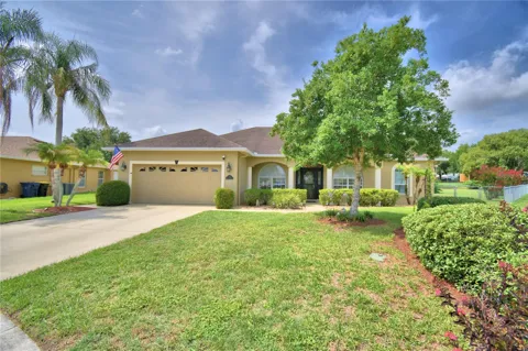 112 WATERVIEW CIRCLE