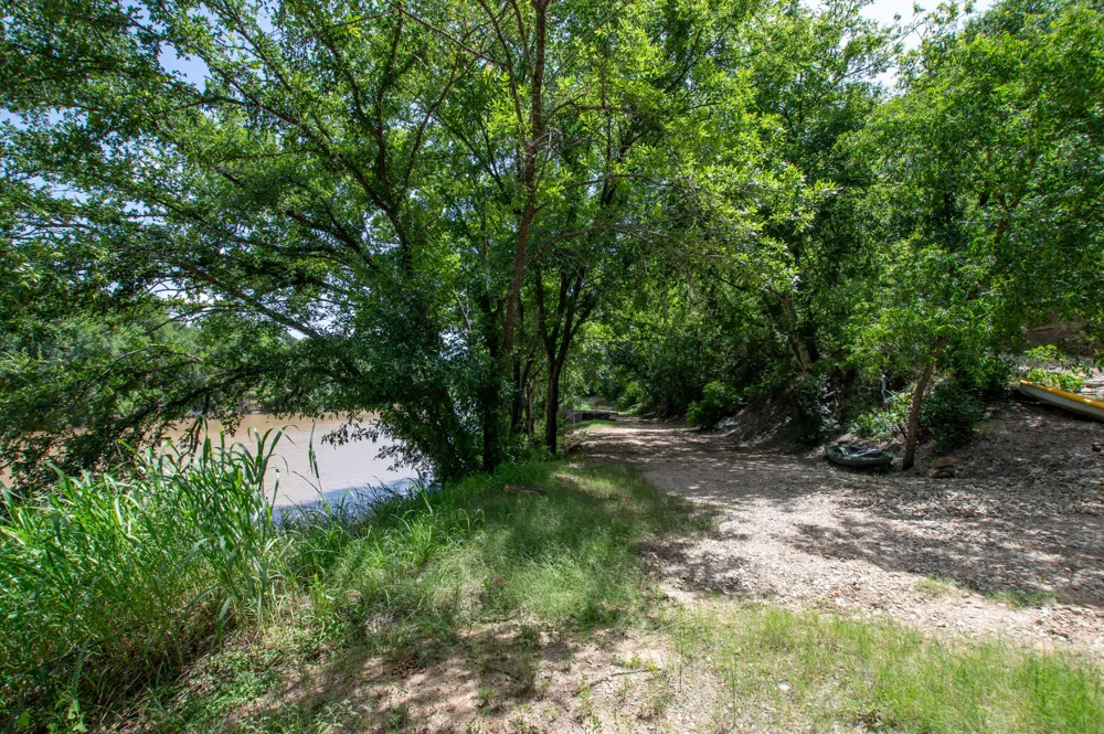728 CR 1756 Lometa, TX 76853