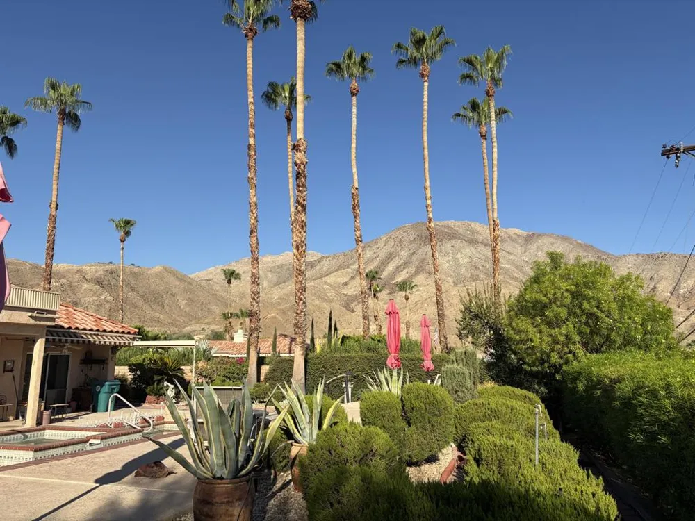 102 Chelsea Circle Palm Desert, CA 92260
