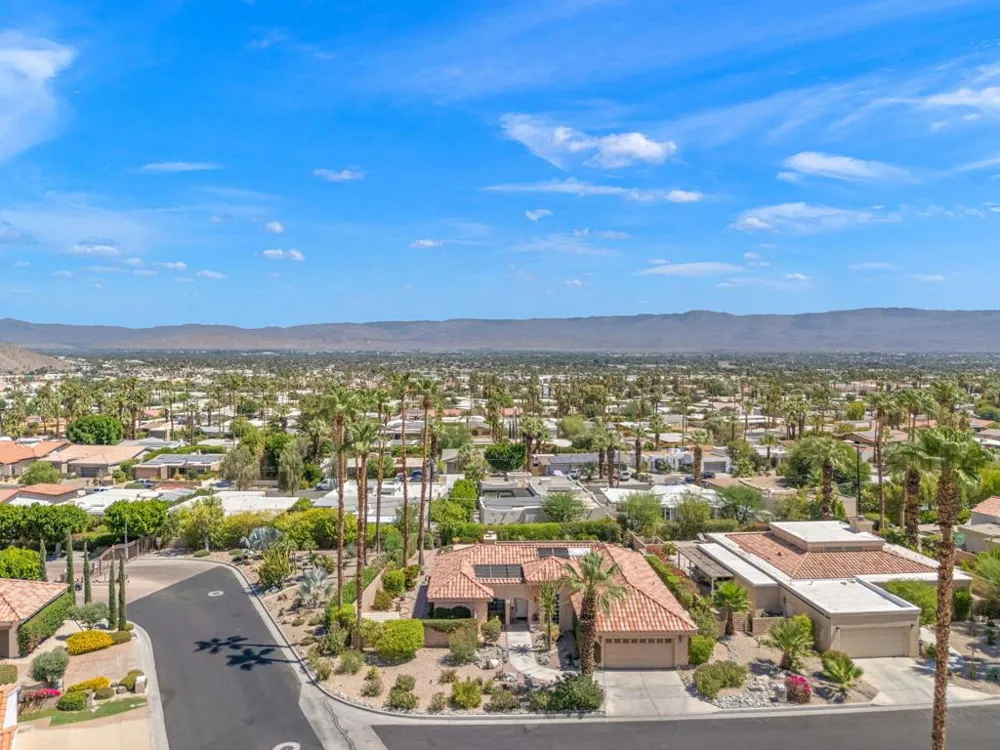 102 Chelsea Circle Palm Desert, CA 92260