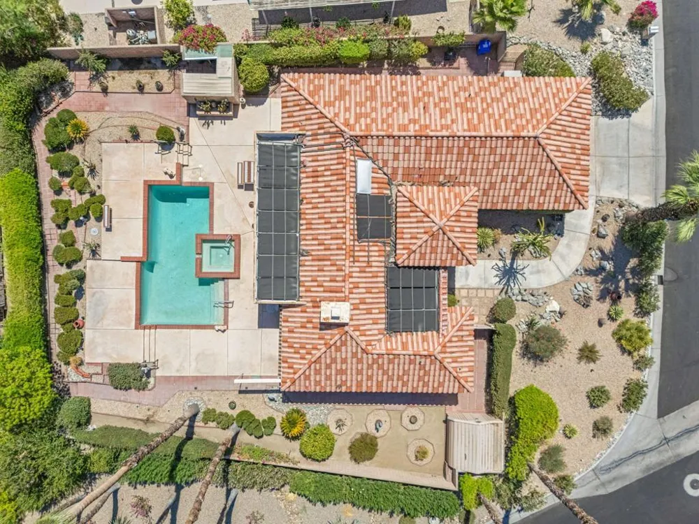 102 Chelsea Circle Palm Desert, CA 92260