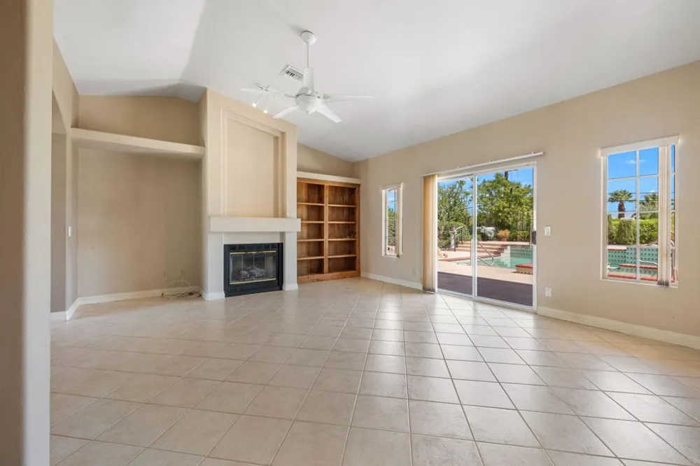 102 Chelsea Circle Palm Desert, CA 92260