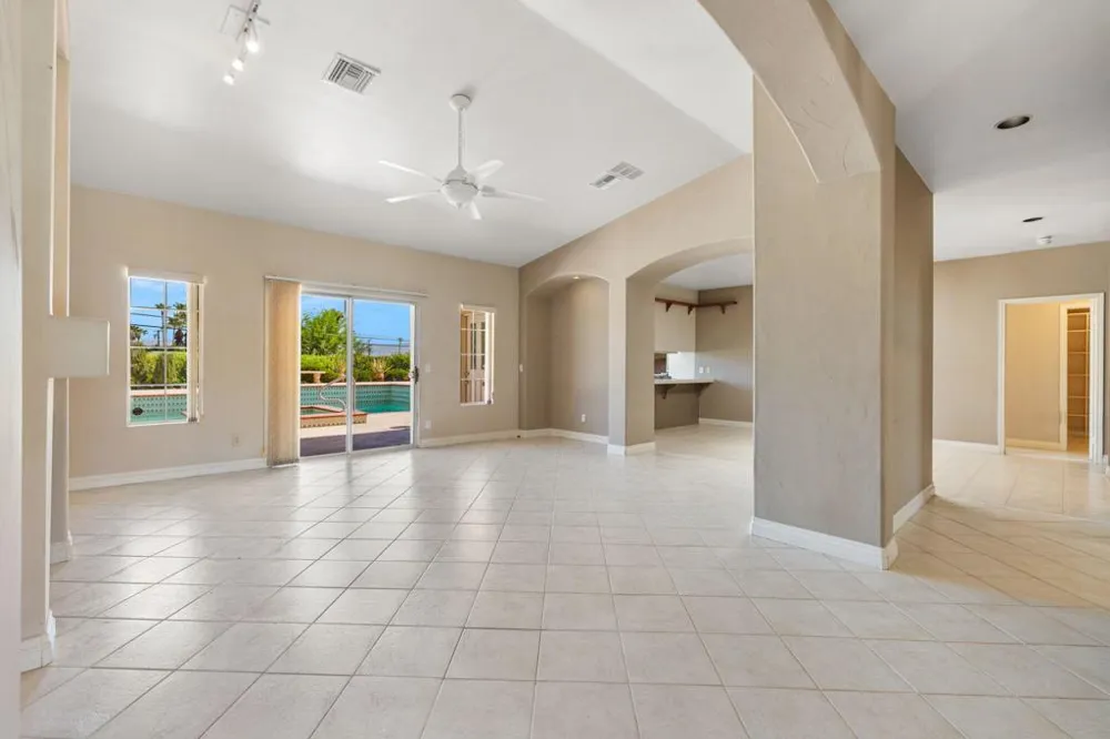 102 Chelsea Circle Palm Desert, CA 92260