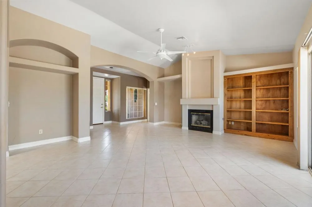 102 Chelsea Circle Palm Desert, CA 92260