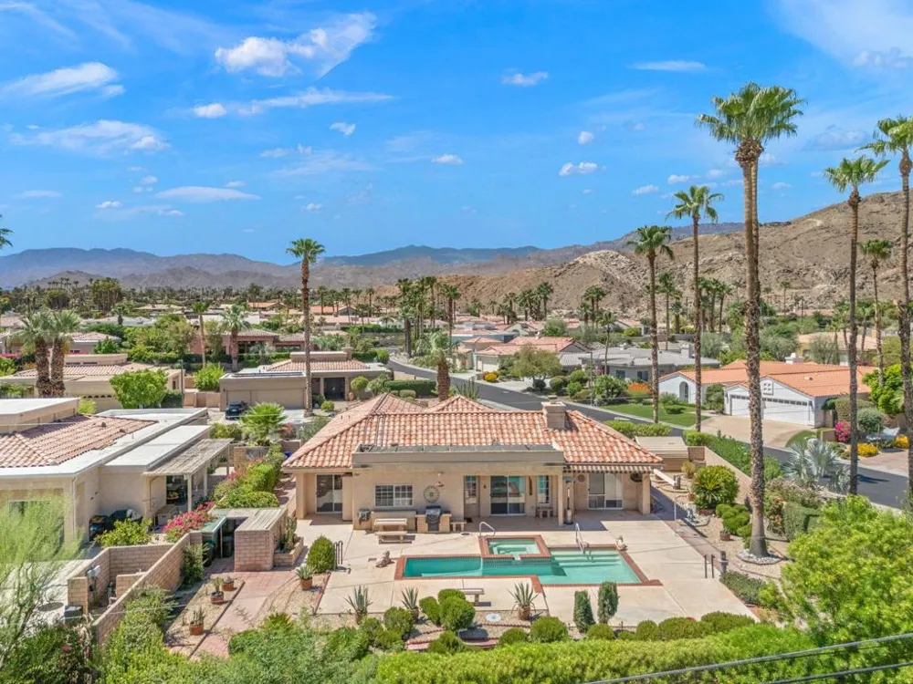 102 Chelsea Circle Palm Desert, CA 92260
