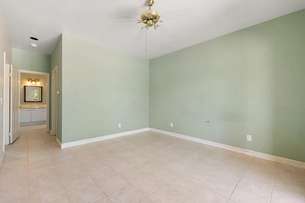 102 Chelsea Circle Palm Desert, CA 92260