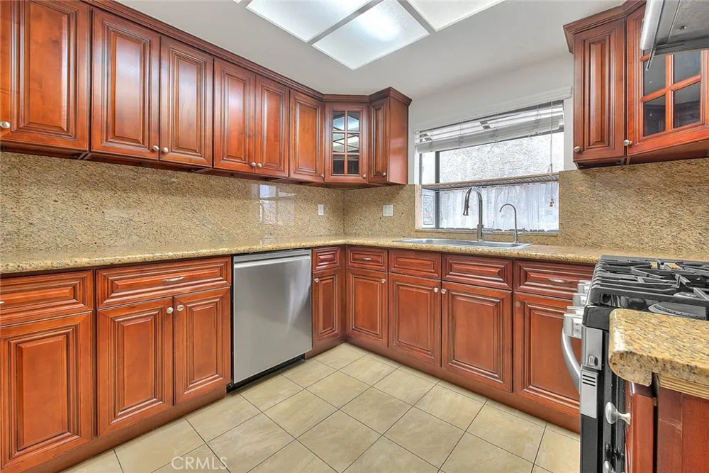 319 N Lincoln Apt A Monterey Park, CA 91755