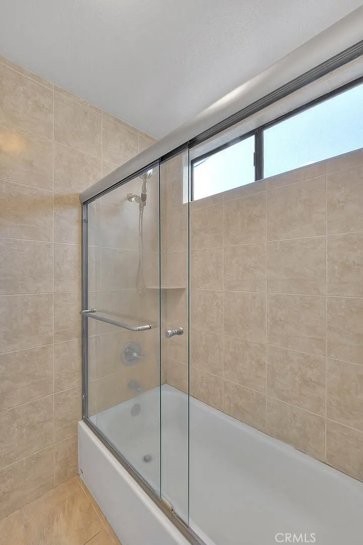 319 N Lincoln Apt A Monterey Park, CA 91755