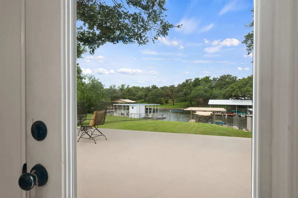 2350 Wisteria Drive Kingsland, TX 78639