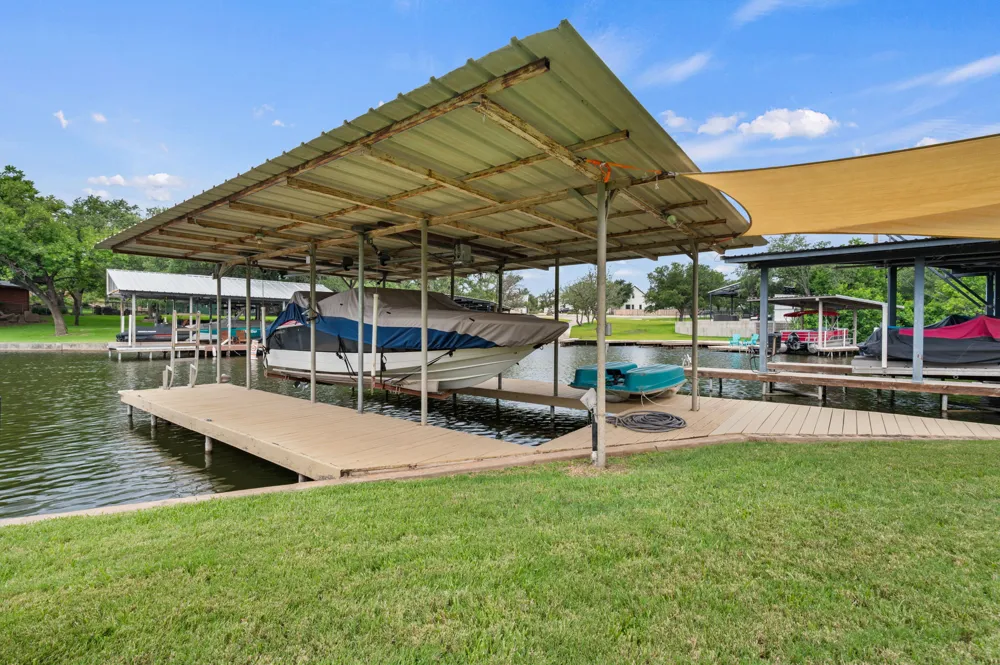 2350 Wisteria Drive Kingsland, TX 78639