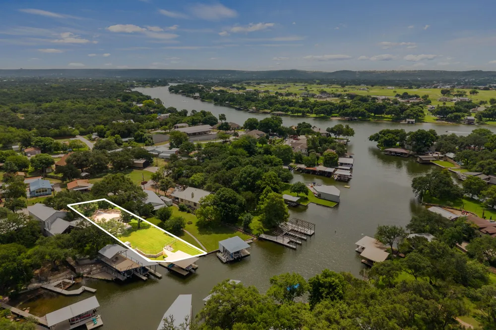 2350 Wisteria Drive Kingsland, TX 78639