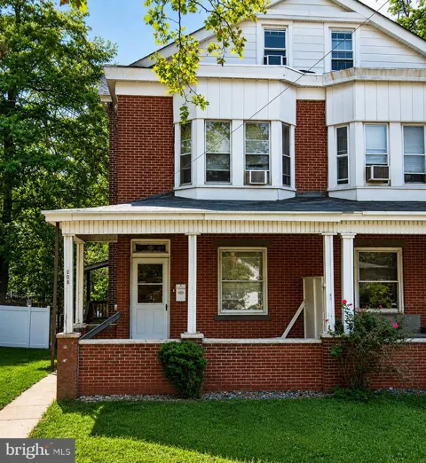 208 MAPLE AVENUE