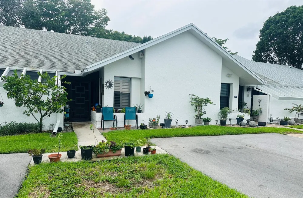 10900 Waterberry Court Boca Raton, FL 33498