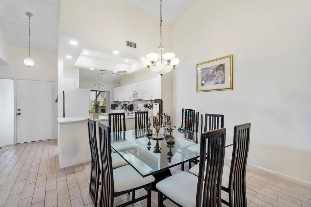 10900 Waterberry Court Boca Raton, FL 33498