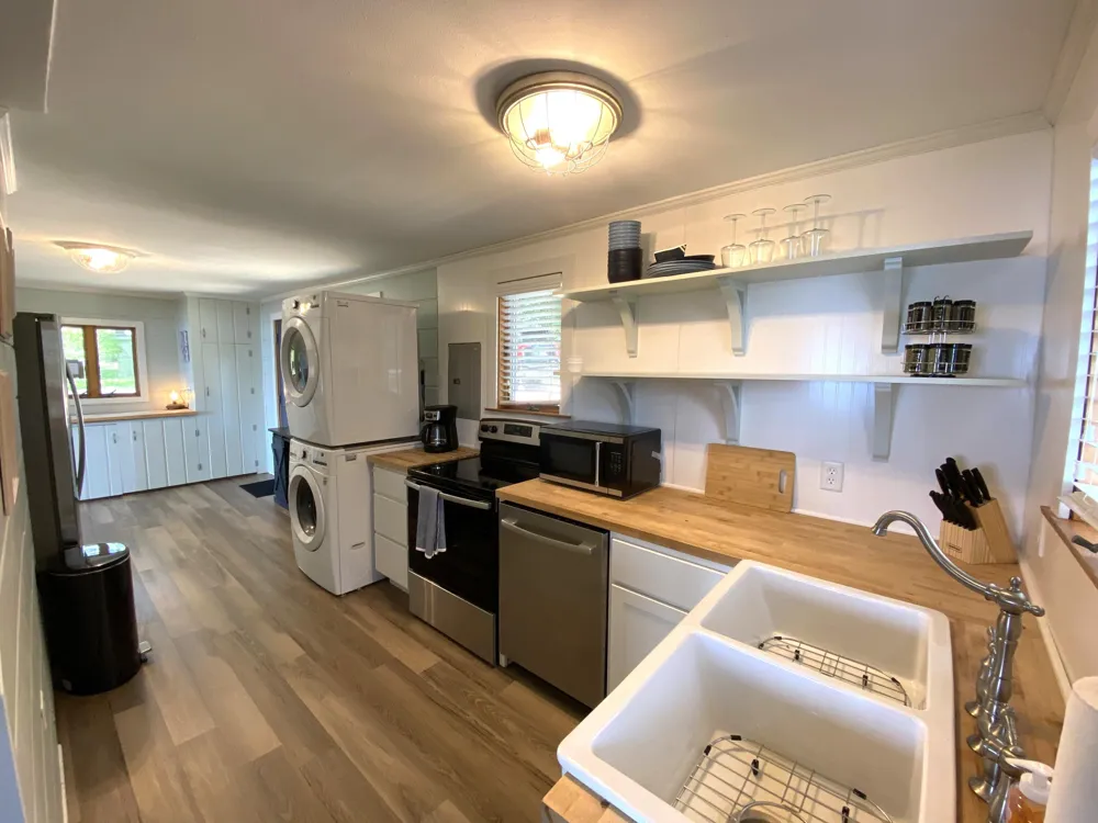 4537 Cordes Road Delton, MI 49046