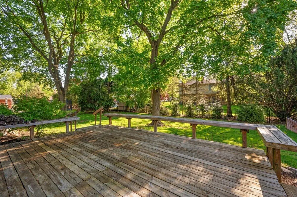 7381 Cathedral Drive Bloomfield Hills, MI 48301