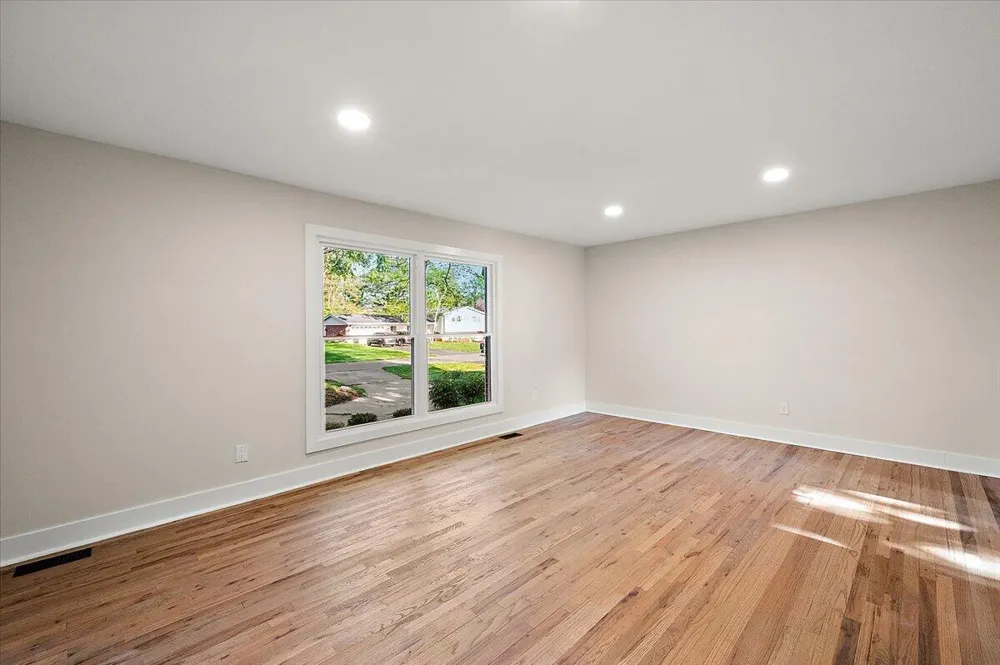 7381 Cathedral Drive Bloomfield Hills, MI 48301