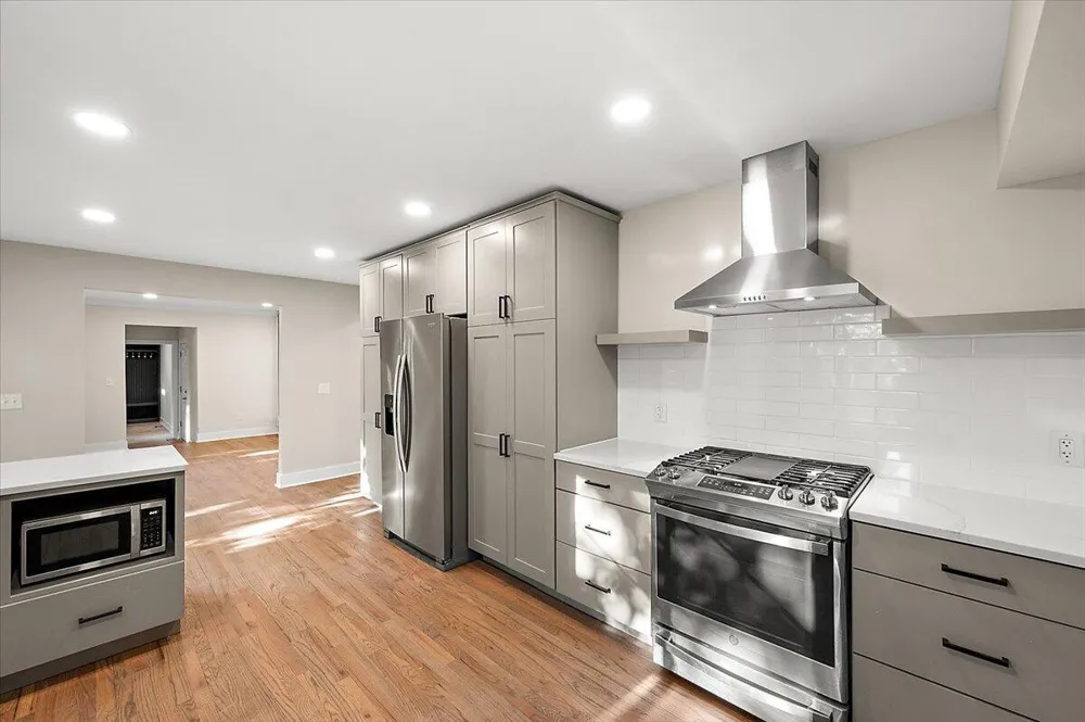7381 Cathedral Drive Bloomfield Hills, MI 48301
