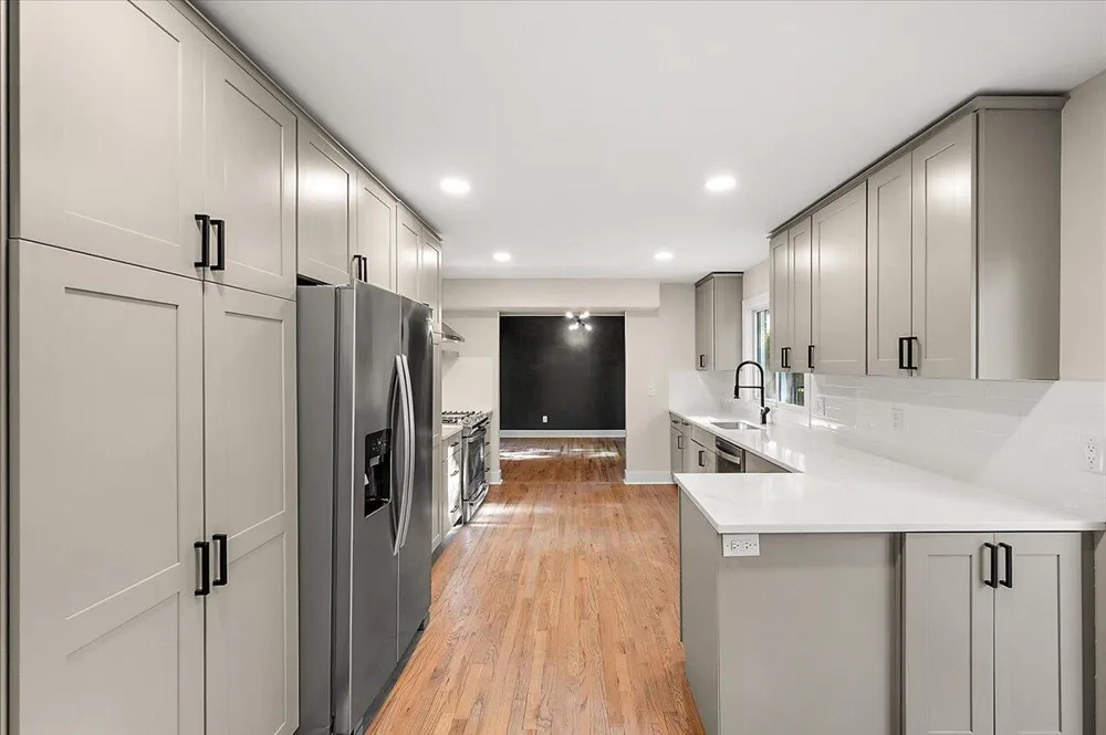 7381 Cathedral Drive Bloomfield Hills, MI 48301
