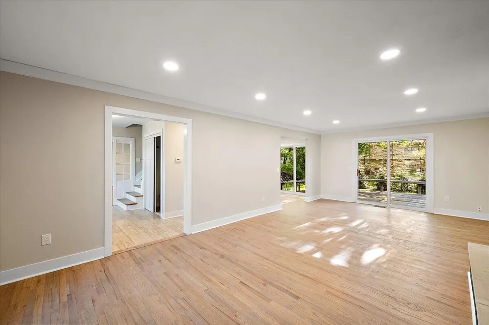 7381 Cathedral Drive Bloomfield Hills, MI 48301