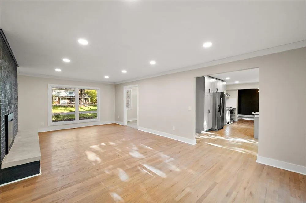 7381 Cathedral Drive Bloomfield Hills, MI 48301