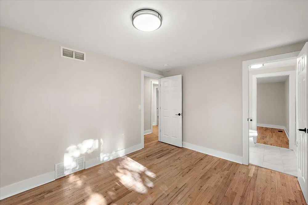 7381 Cathedral Drive Bloomfield Hills, MI 48301
