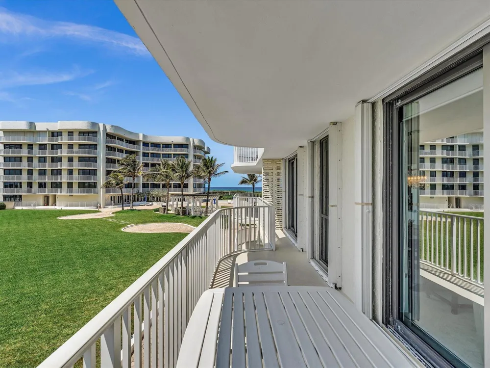 3360 S Ocean Boulevard #2a Palm Beach, FL 33480