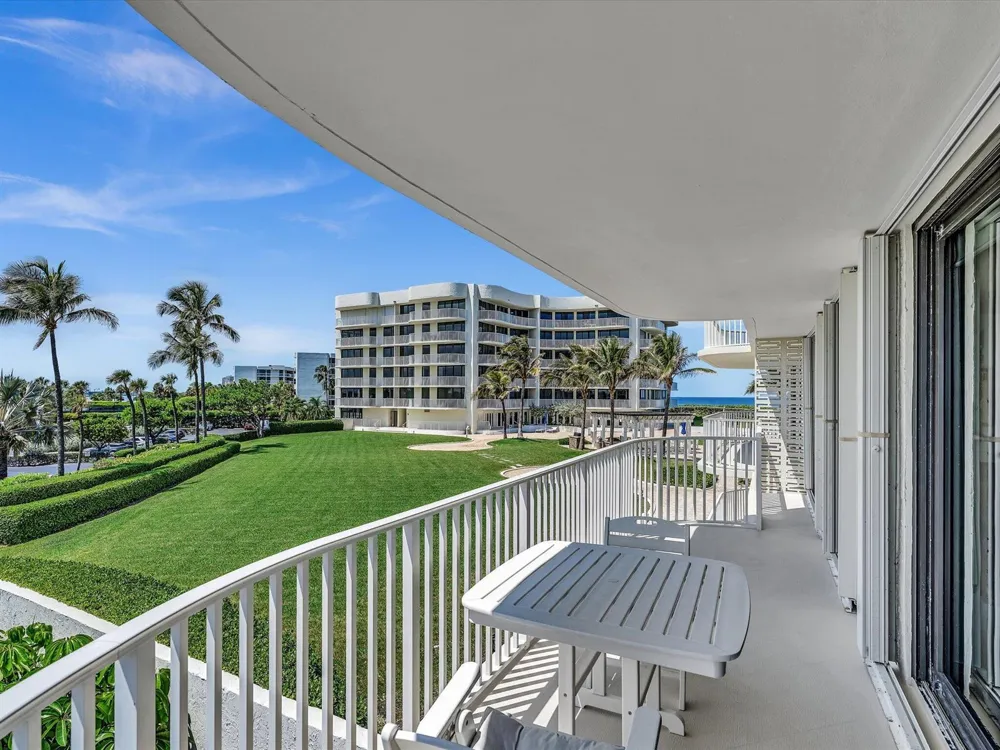 3360 S Ocean Boulevard #2a Palm Beach, FL 33480