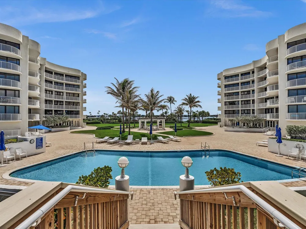 3360 S Ocean Boulevard #2a Palm Beach, FL 33480