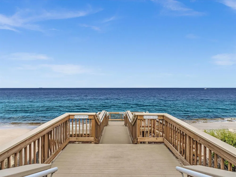 3360 S Ocean Boulevard #2a Palm Beach, FL 33480