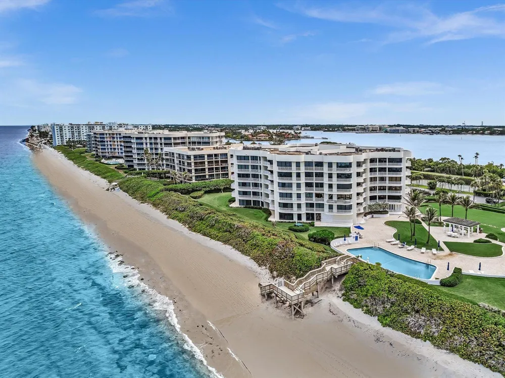 3360 S Ocean Boulevard #2a Palm Beach, FL 33480