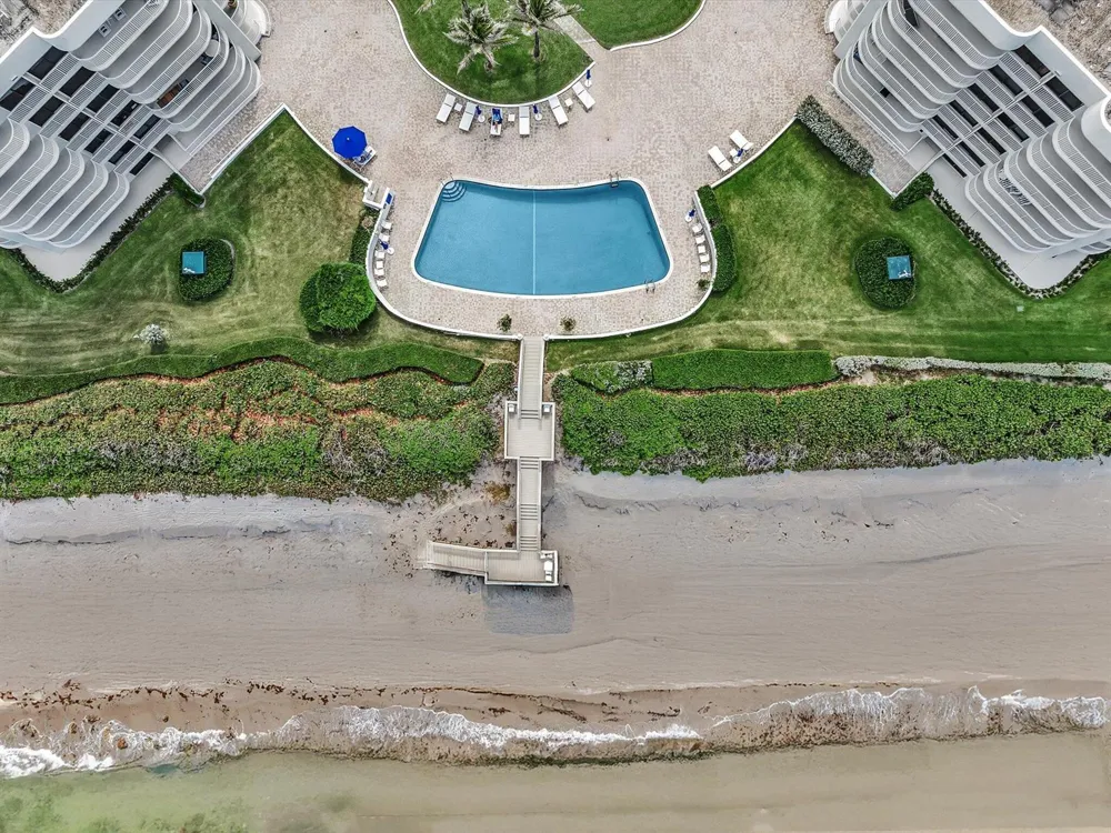 3360 S Ocean Boulevard #2a Palm Beach, FL 33480