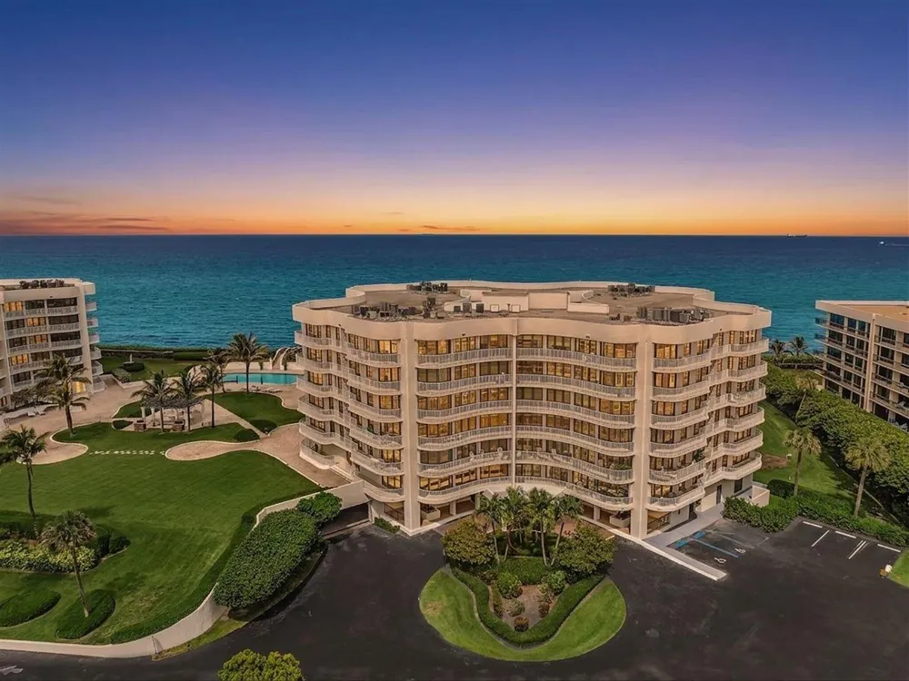 3360 S Ocean Boulevard #2a Palm Beach, FL 33480