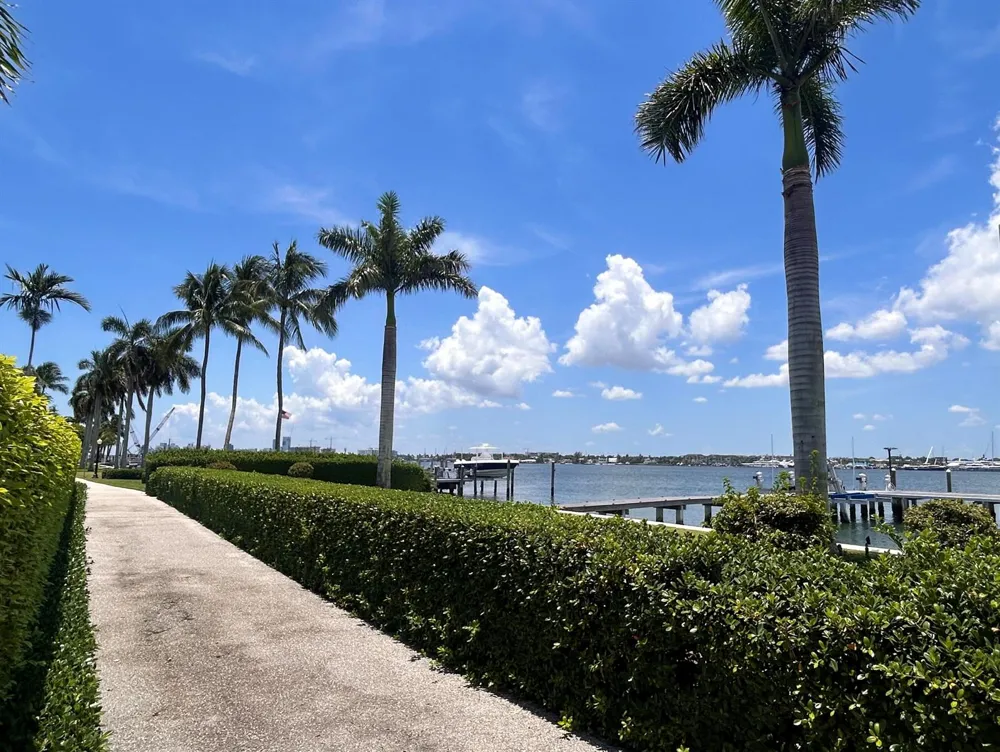 222 Monterey Road Palm Beach, FL 33480