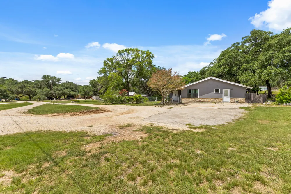 600 Windrush Canyon Lake, TX 78133