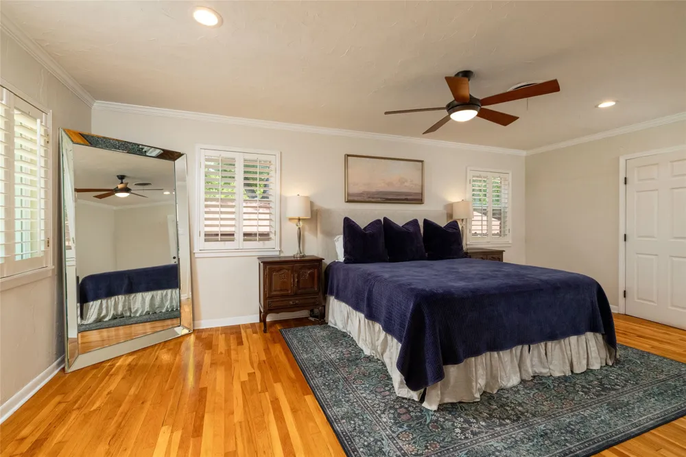 211 Crest Ridge Circle Lakeside, TX 76108