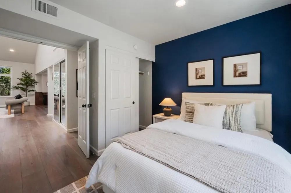 2391 Lyall Way Belmont, CA 94002