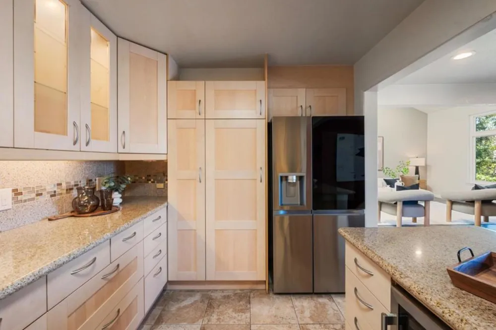 2391 Lyall Way Belmont, CA 94002